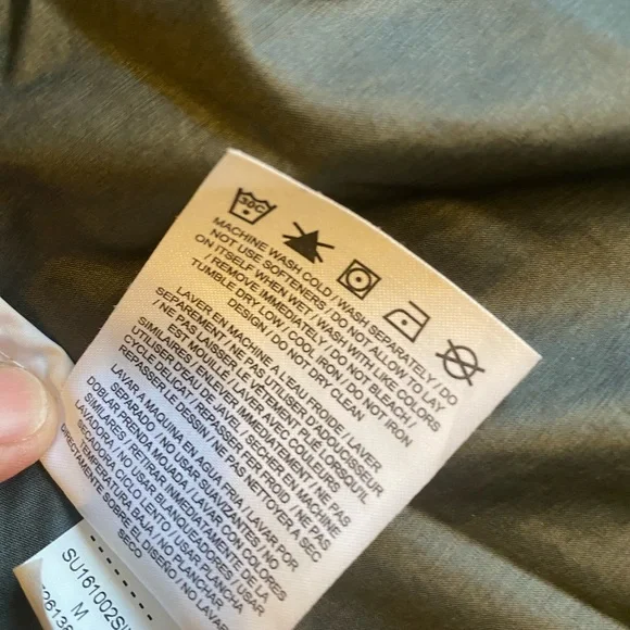 Women’s Nike Zippered Running Jacket / Windbreaker, Size M. - Picture 5 of 7